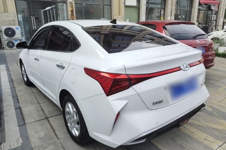 Used Hyundai Verna (new generation) 2020 1.4L CVT GLS Cool Edition Exterior 2