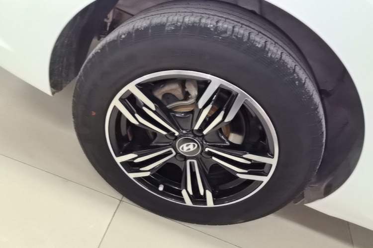 Used Hyundai Verna (new generation) 2020 1.4L CVT GLS Cool Edition Exterior 3