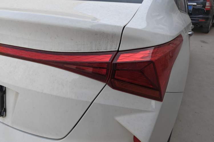 Used Hyundai Verna (new generation) 2020 1.4L CVT GLS Cool Edition Exterior 3