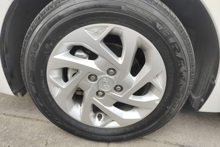 Used Hyundai Verna (new generation) 2020 1.4L CVT GLS Cool Edition Exterior 4