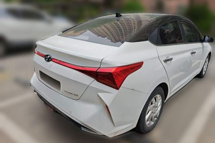 Used Hyundai Verna (new generation) 2020 1.4L CVT GLS Cool Edition Exterior 4