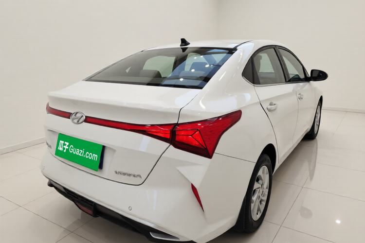 Used Hyundai Verna (new generation) 2020 1.4L Manual GLS Cool Edition Exterior 5