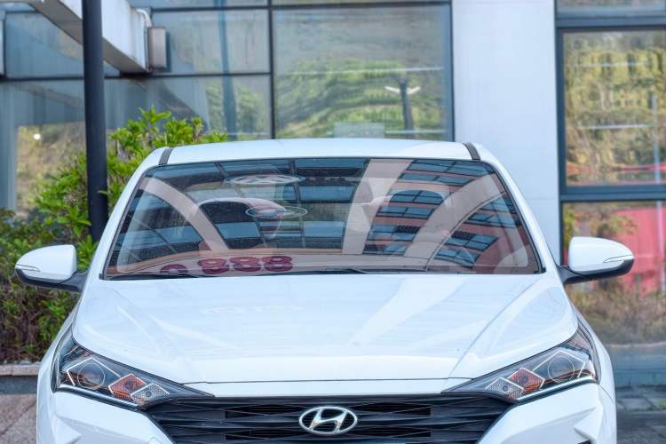 Used Hyundai Verna (new generation) 2020 1.4L Manual GLS Cool Edition Exterior 5
