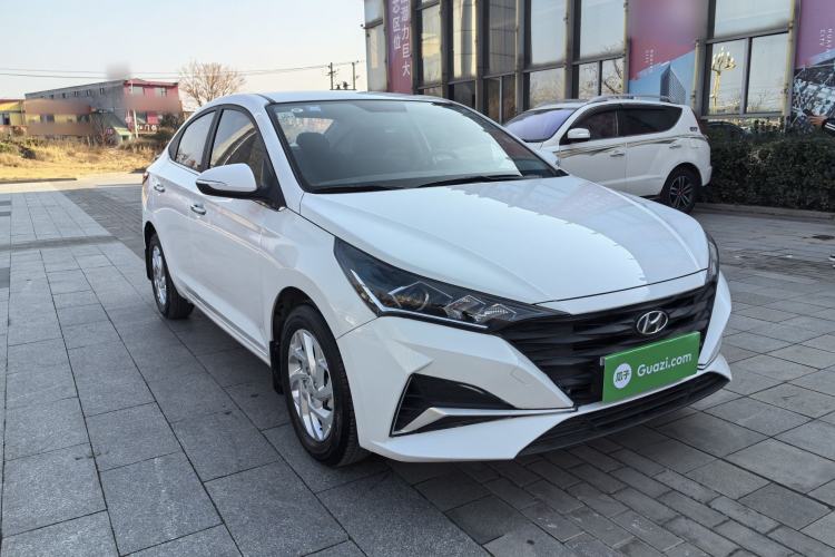 Used Hyundai Verna (new generation) 2020 1.4L Manual GLS Cool Edition Exterior 5