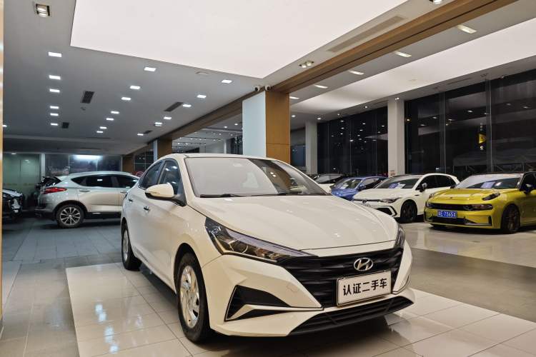 Used Hyundai Verna (new generation) 2020 1.4L CVT GLS Cool Edition Exterior 6