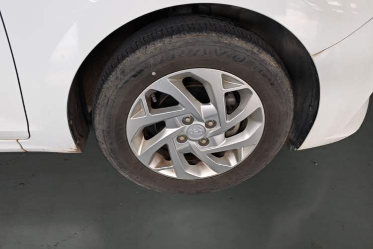 Used Hyundai Verna (new generation) 2020 1.4L Manual GLS Cool Edition Exterior 7