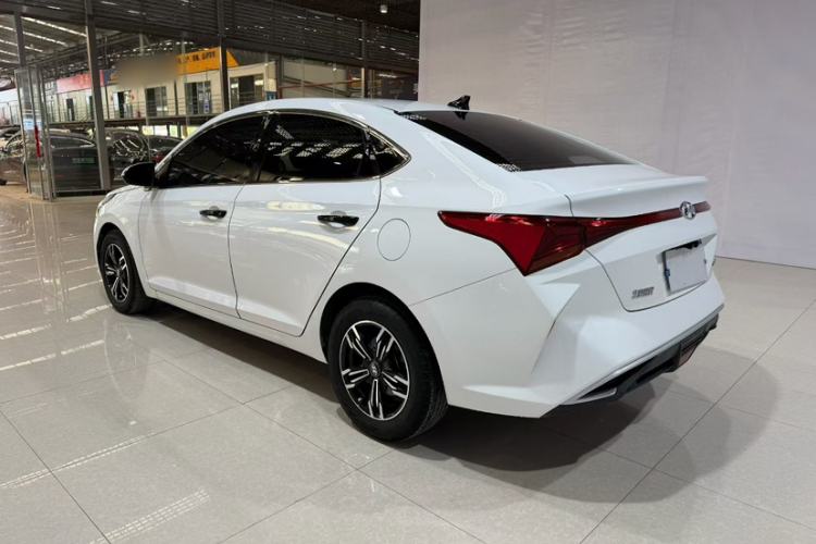 Used Hyundai Verna (new generation) 2020 1.4L CVT GLS Cool Edition Exterior 9