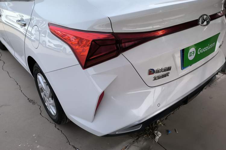 Used Hyundai Verna (new generation) 2020 1.4L Manual GLS Cool Edition Exterior 9