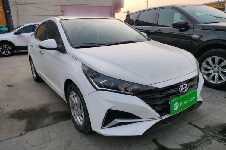 Used Hyundai Verna (new generation) 2020 1.4L Manual GLS Cool Edition Front Right 45 Deg