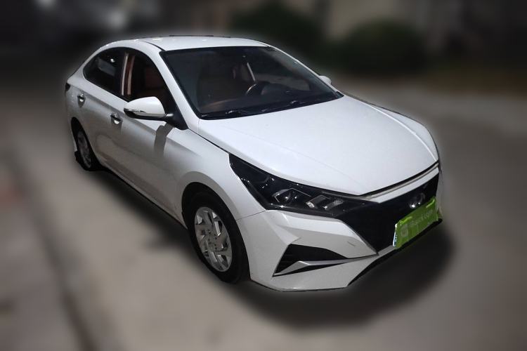 Used Hyundai Verna (new generation) 2020 1.4L Manual GLS Cool Edition Front Right 45 Deg