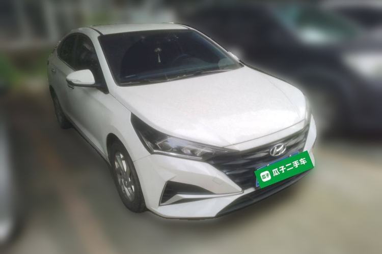 Used Hyundai Verna (new generation) 2020 1.4L CVT GLS Cool Edition Front Right 45 Deg