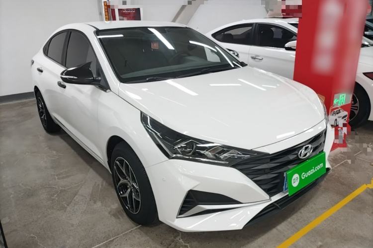 Used Hyundai Verna (new generation) 2020 1.4L CVT GLS Cool Edition Front Right 45 Deg