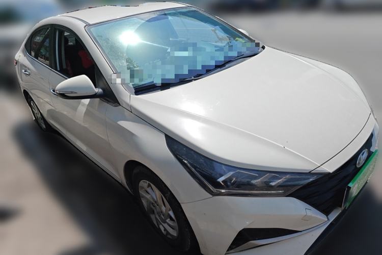 Used Hyundai Verna (new generation) 2020 1.4L Manual GLS Cool Edition Front Right 45 Deg
