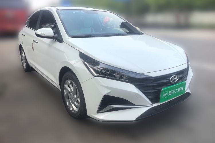 Used Hyundai Verna (new generation) 2020 1.4L CVT GLS Cool Edition Front Right 45 Deg