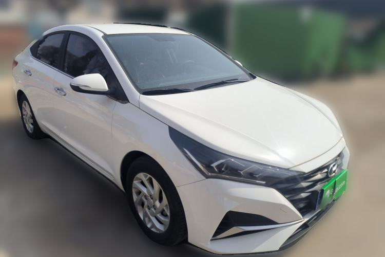 Used Hyundai Verna (new generation) 2020 1.4L Manual GLS Cool Edition Front Right 45 Deg
