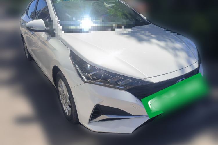 Used Hyundai Verna (new generation) 2020 1.4L Manual GLS Cool Edition Front Right 45 Deg