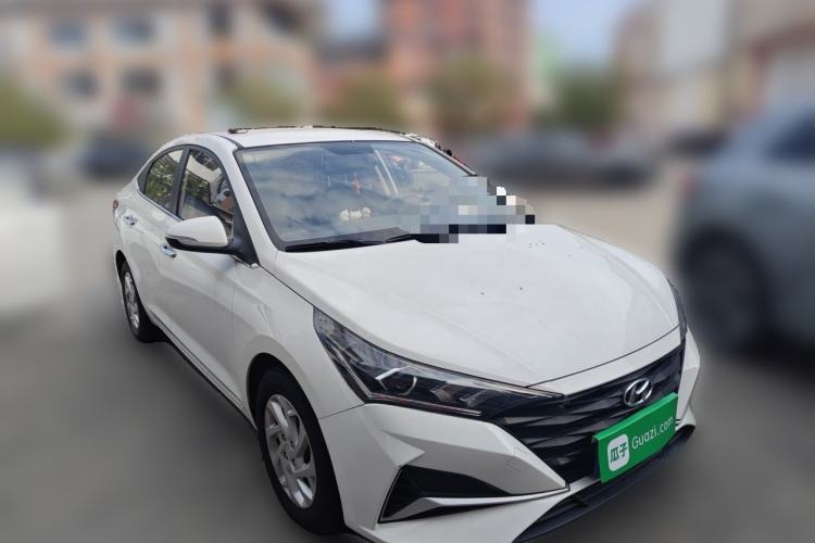 Used Hyundai Verna (new generation) 2020 1.4L CVT GLS Cool Edition Front Right 45 Deg