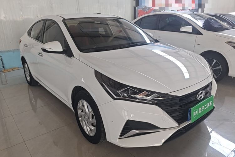 Used Hyundai Verna (new generation) 2020 1.4L Manual GLS Cool Edition Front Right 45 Deg