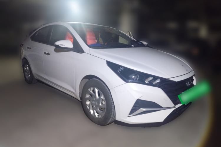 Used Hyundai Verna (new generation) 2020 1.4L Manual GLS Cool Edition Front Right 45 Deg