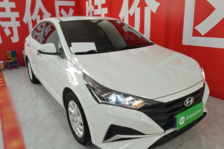 Used Hyundai Verna (new generation) 2020 1.4L CVT GLS Cool Edition Front Right 45 Deg