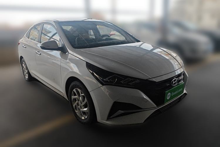 Used Hyundai Verna (new generation) 2020 1.4L CVT GLS Cool Edition Front Right 45 Deg