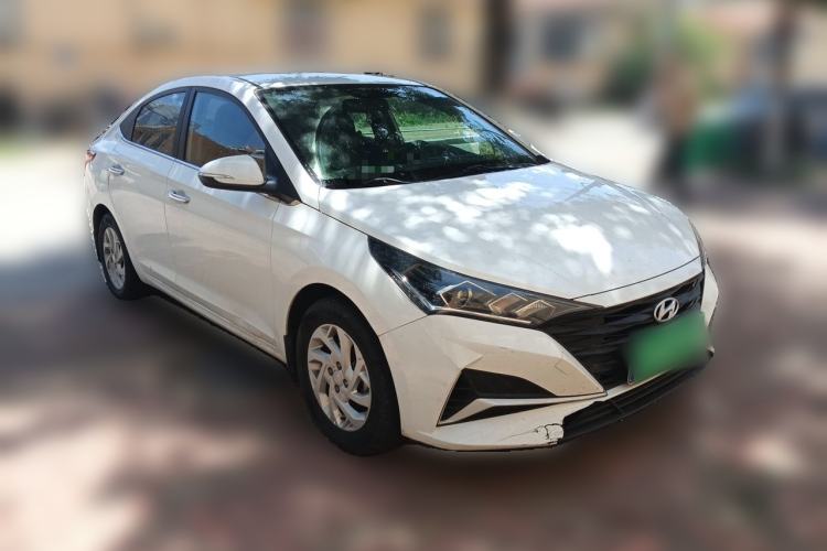 Used Hyundai Verna (new generation) 2020 1.4L Manual GLS Cool Edition Front Right 45 Deg