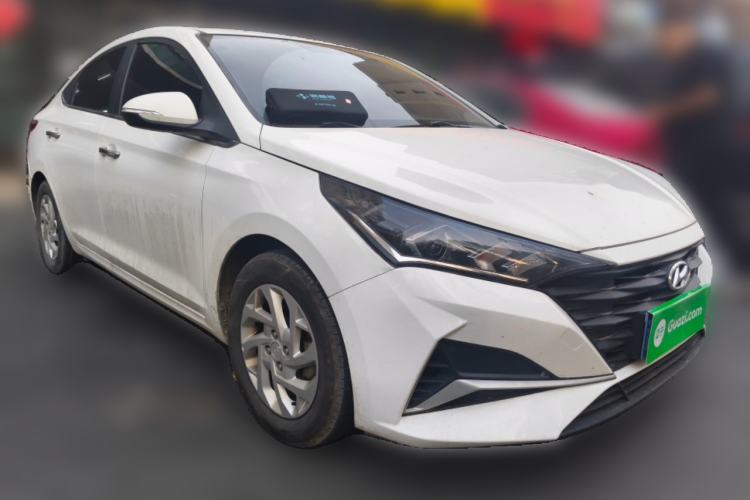 Used Hyundai Verna (new generation) 2020 1.4L Manual GLS Cool Edition Front Right 45 Deg