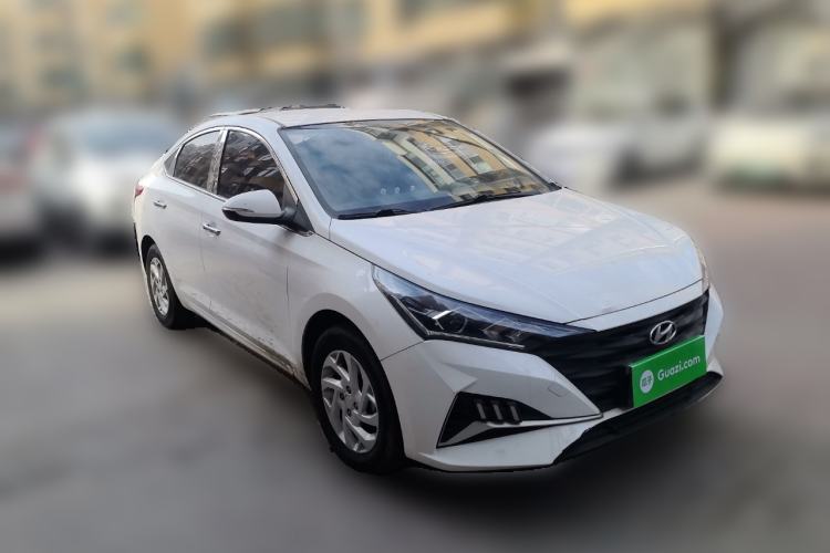 Used Hyundai Verna (new generation) 2020 1.4L CVT GLS Cool Edition Front Right 45 Deg