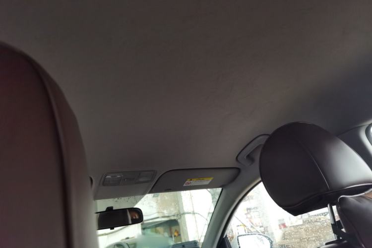 Used Hyundai Verna (new generation) 2020 1.4L CVT GLS Cool Edition Headliner