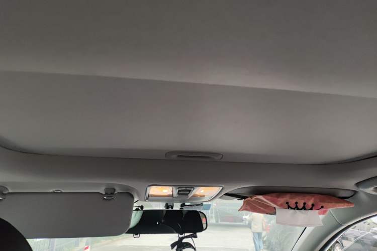 Used Hyundai Verna (new generation) 2020 1.4L CVT TOP Elite Edition Headliner