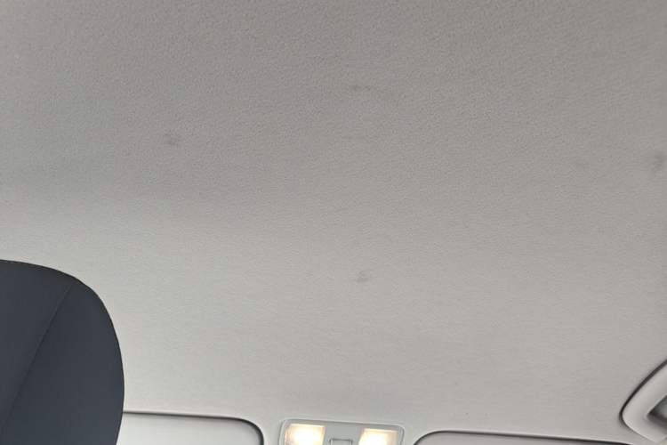 Used Hyundai Verna (new generation) 2020 1.4L CVT GLS Cool Edition Headliner