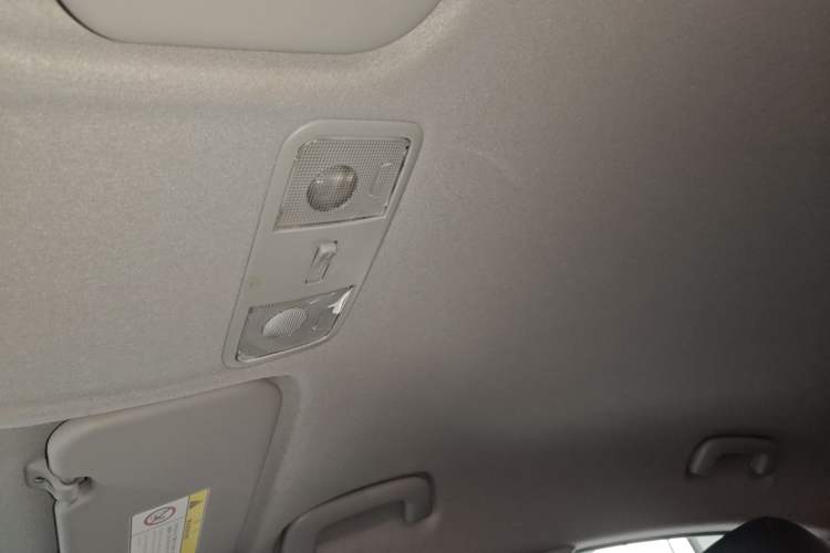 Used Hyundai Verna (new generation) 2020 1.4L CVT GLS Cool Edition Headliner