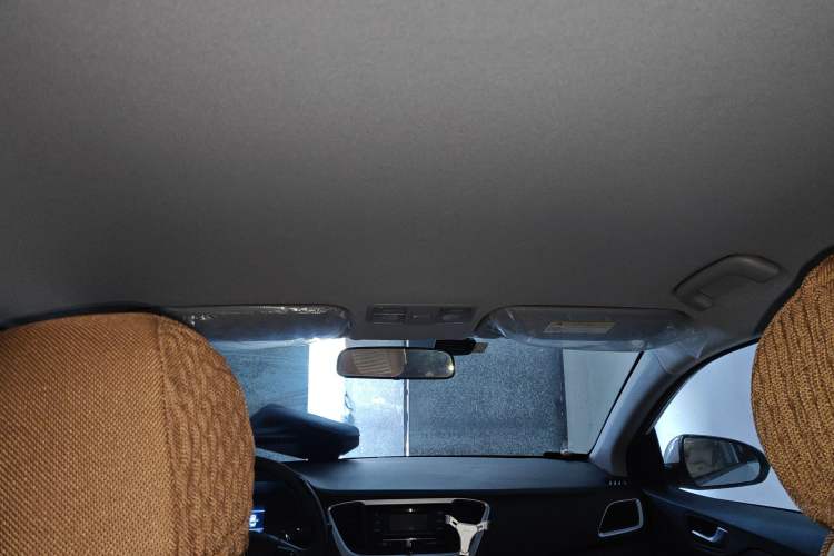 Used Hyundai Verna (new generation) 2020 1.4L Manual GLS Cool Edition Headliner