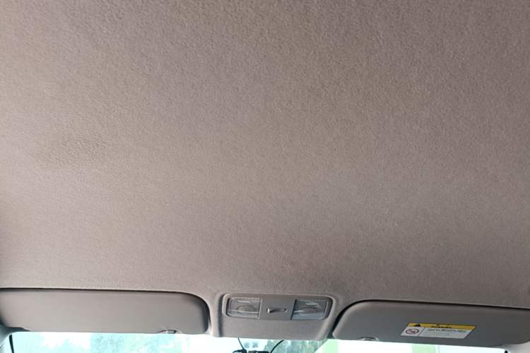 Used Hyundai Verna (new generation) 2020 1.4L CVT GLS Cool Edition Headliner