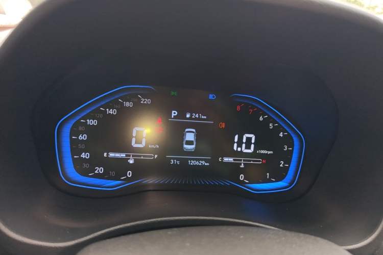 Used Hyundai Verna (new generation) 2020 1.4L CVT GLS Cool Edition Instrument Cluster
