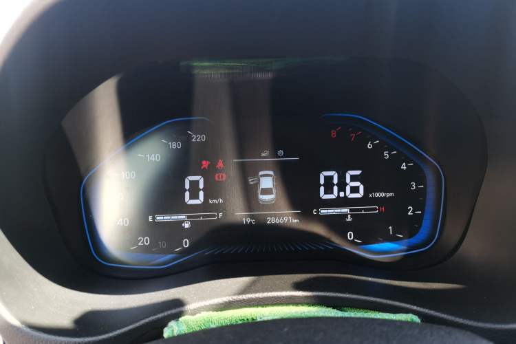 Used Hyundai Verna (new generation) 2020 1.4L Manual GLS Cool Edition Instrument Cluster