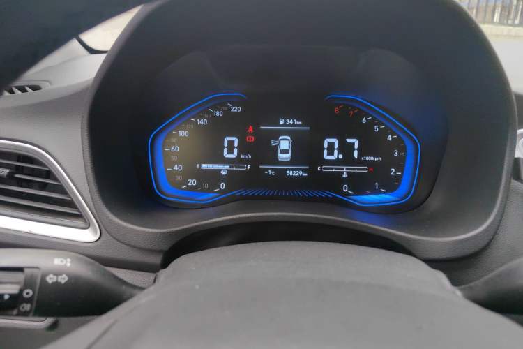 Used Hyundai Verna (new generation) 2020 1.4L Manual GLS Cool Edition Instrument Cluster