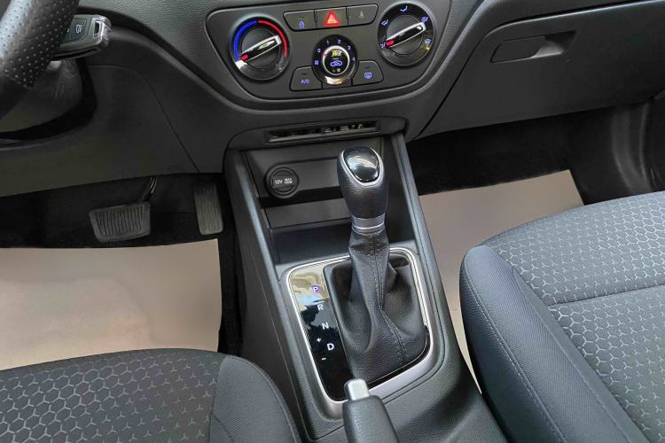 Used Hyundai Verna (new generation) 2020 1.4L CVT GLS Cool Edition Interior 1