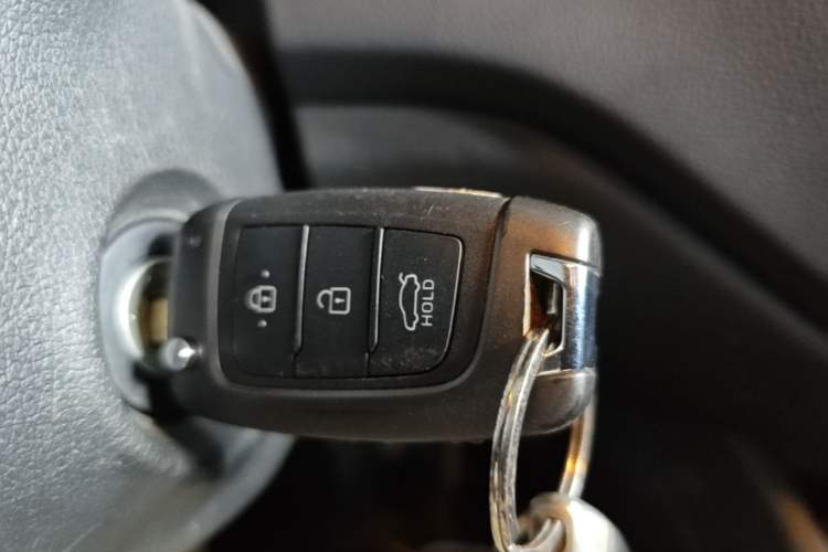 Used Hyundai Verna (new generation) 2020 1.4L Manual GLS Cool Edition Interior 1