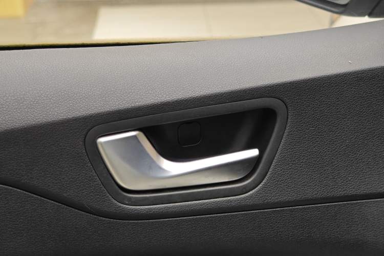 Used Hyundai Verna (new generation) 2020 1.4L CVT GLS Cool Edition Interior 11