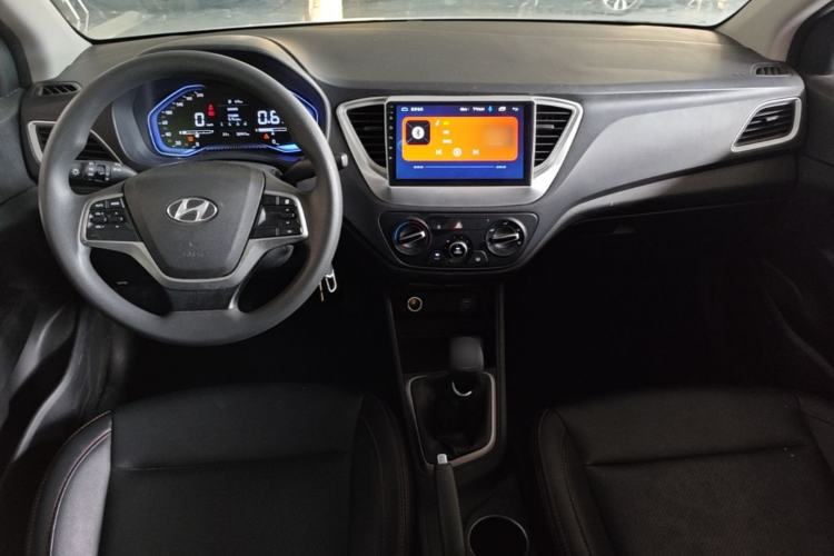 Used Hyundai Verna (new generation) 2020 1.4L Manual GLS Cool Edition Interior 2
