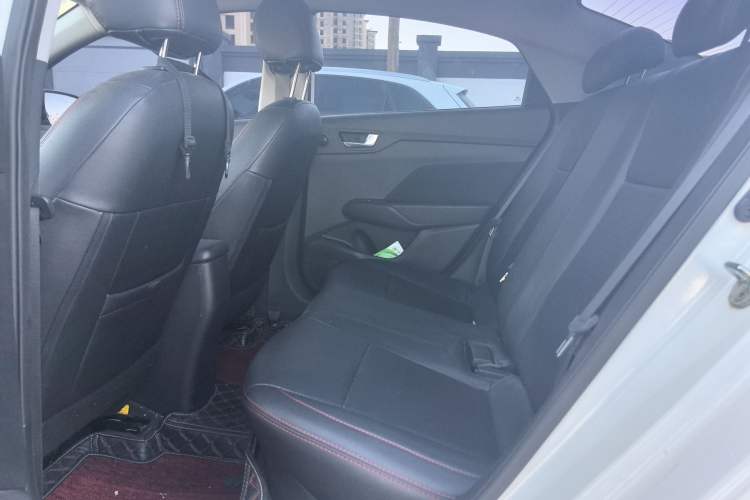 Used Hyundai Verna (new generation) 2020 1.4L Manual GLS Cool Edition Interior 2