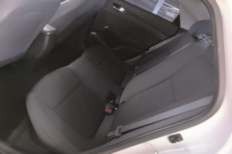 Used Hyundai Verna (new generation) 2020 1.4L Manual GLS Cool Edition Interior 4