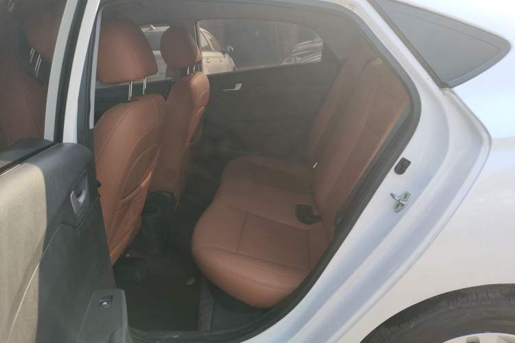Used Hyundai Verna (new generation) 2020 1.4L Manual GS Youth Edition Interior 4