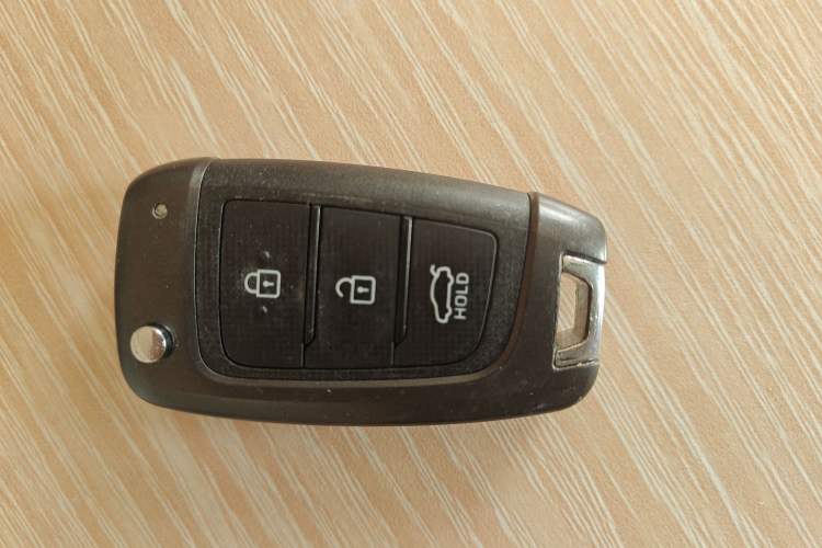 Used Hyundai Verna (new generation) 2020 1.4L CVT GLS Cool Edition Interior 7