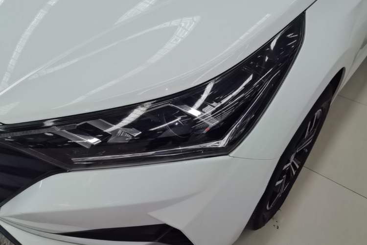 Used Hyundai Verna (new generation) 2020 1.4L CVT GLS Cool Edition Left Front Headlight
