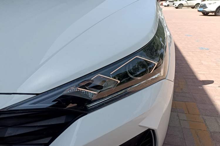 Used Hyundai Verna (new generation) 2020 1.4L CVT GLS Cool Edition Left Front Headlight