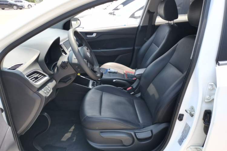 Used Hyundai Verna (new generation) 2020 1.4L Manual GLS Cool Edition Left Front Seat