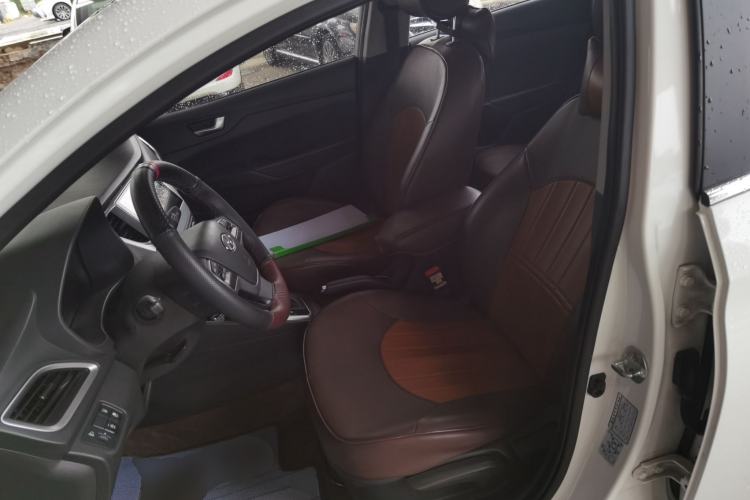 Used Hyundai Verna (new generation) 2020 1.4L CVT GLS Cool Edition Left Front Seat