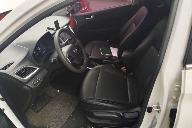 Used Hyundai Verna (new generation) 2020 1.4L CVT GLS Cool Edition Left Front Seat